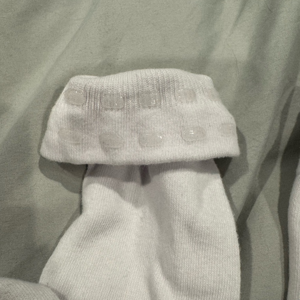 Women Thigh High Socks - Picture 2 of 2